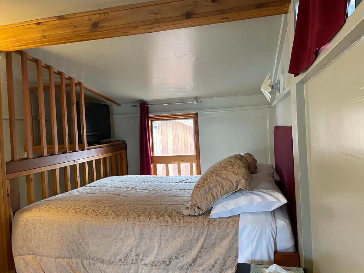 Luna Bed & Breakfast Grand Forks Exteriér fotografie