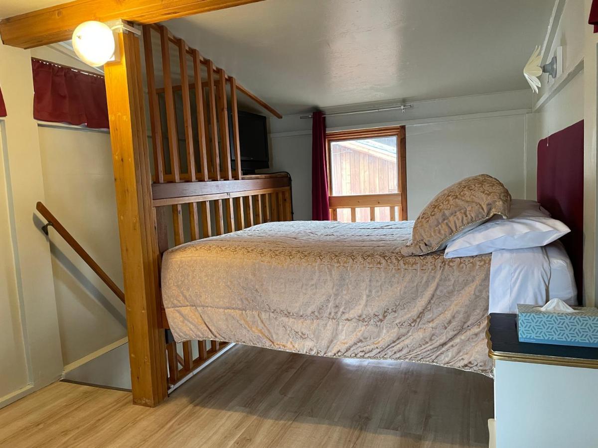 Luna Bed & Breakfast Grand Forks Exteriér fotografie