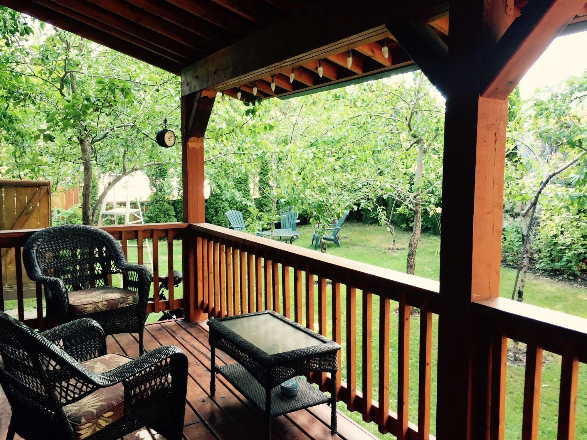 Luna Bed & Breakfast Grand Forks Exteriér fotografie